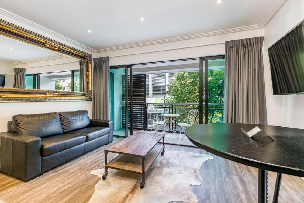 Corporate, Spacious Staycation - Sky Tower Views Auckland Eksteriør bilde